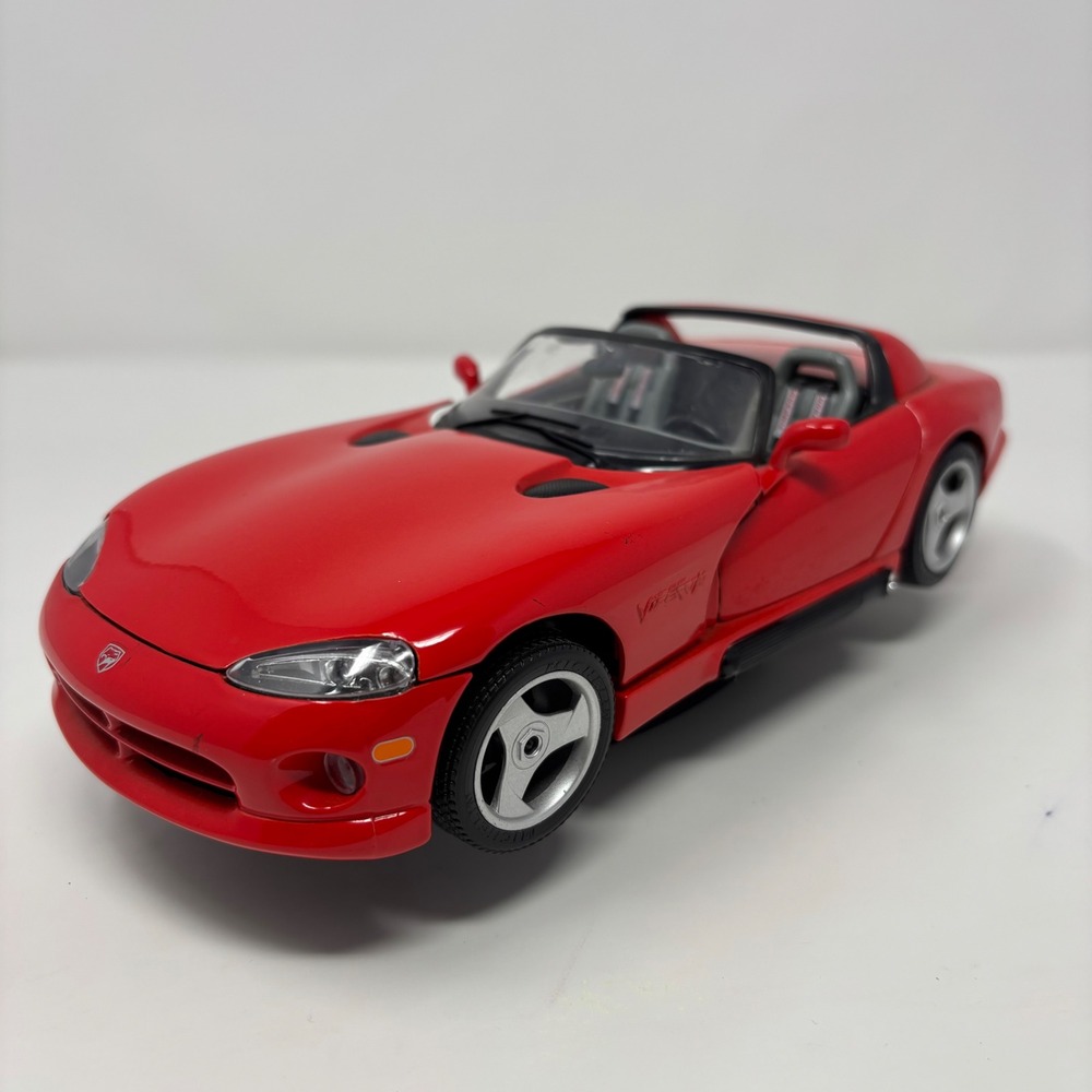 1992 Dodge Viper RT/10 Red 1:18 Bburago Diecast No Box